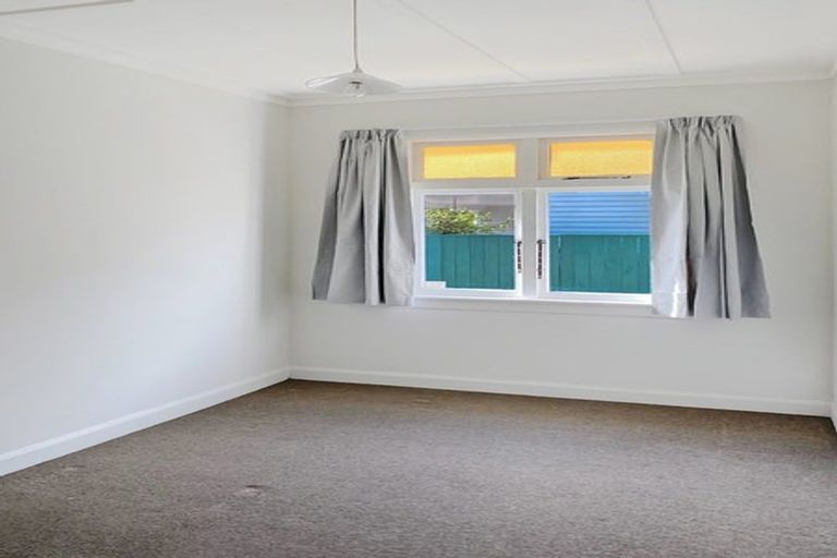 Photo of property in 94 Limbrick Street, Terrace End, Palmerston North, 4410