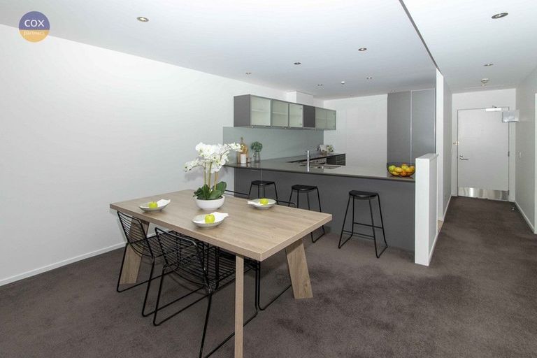 Photo of property in 402/7 Humber Street, Pandora, Napier, 4110