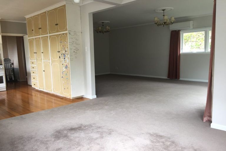 Photo of property in 2 Hatton Street, Karori, Wellington, 6012