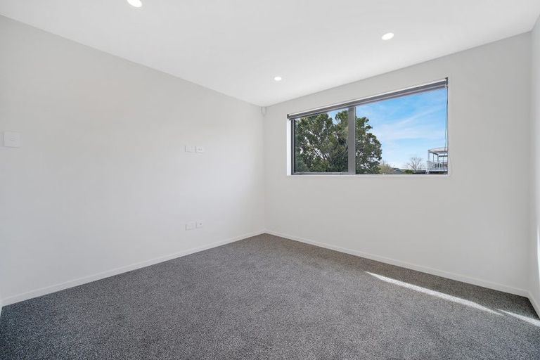 Photo of property in 16 Jade Avenue, Pakuranga Heights, Auckland, 2010