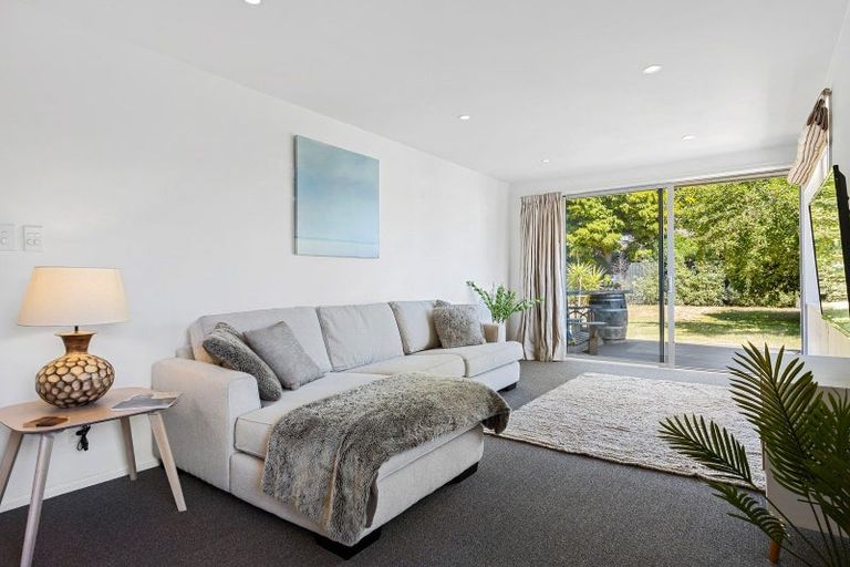 Photo of property in 209 Queenspark Drive, Parklands, Christchurch, 8083