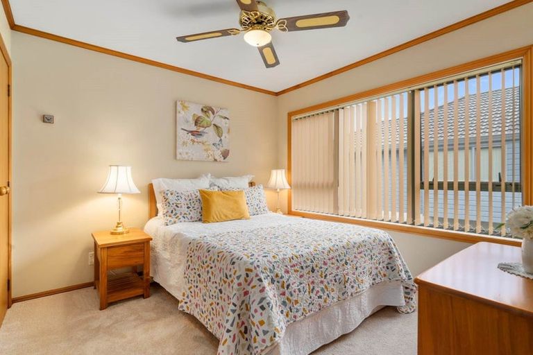 Photo of property in 19 Bayside Drive, Browns Bay, Auckland, 0630