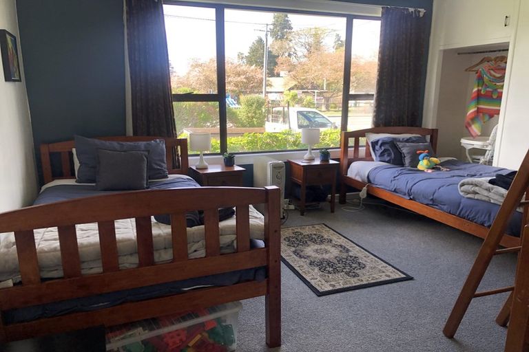 Photo of property in 22 Cox Street, Geraldine, 7930