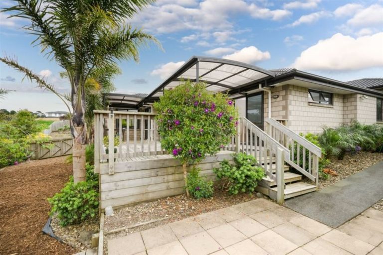 Photo of property in 22 Jezero Drive, Massey, Auckland, 0614