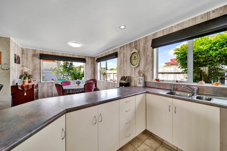 Photo of property in 26a Dixon Avenue, Hawera, 4610