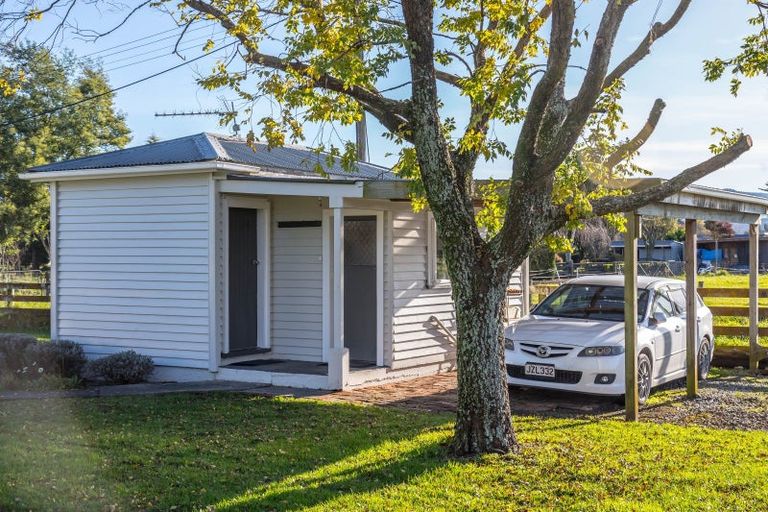 Photo of property in 64 Chester Road, Clareville, Carterton, 5791