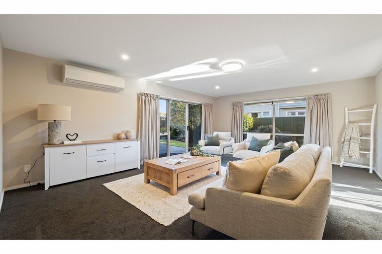 Photo of property in 13 Selwyn Street, Somerfield, Christchurch, 8024