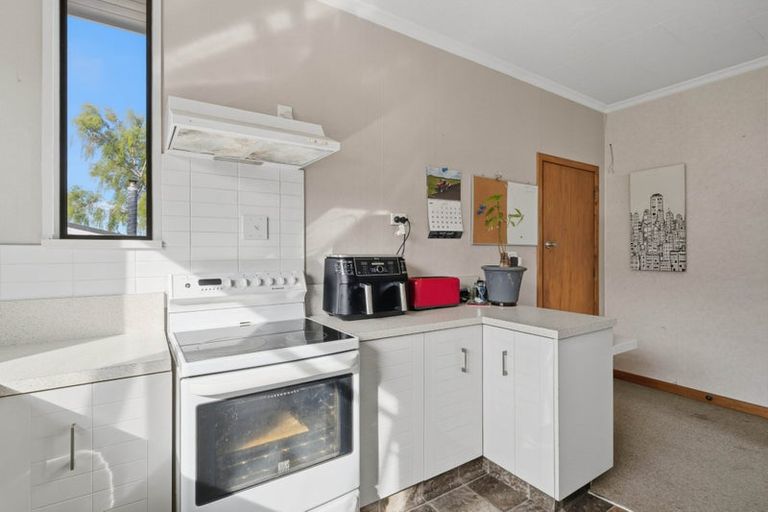 Photo of property in 54 Brydone Street, Edendale, 9825