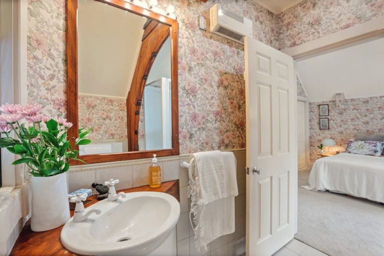 Photo of property in Whitmore Apartments, 1a/7 Stout Street, Wellington Central, Wellington, 6011