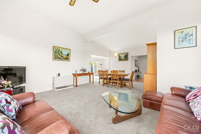 Photo of property in 3 Viscount Grove, Kelson, Lower Hutt, 5010