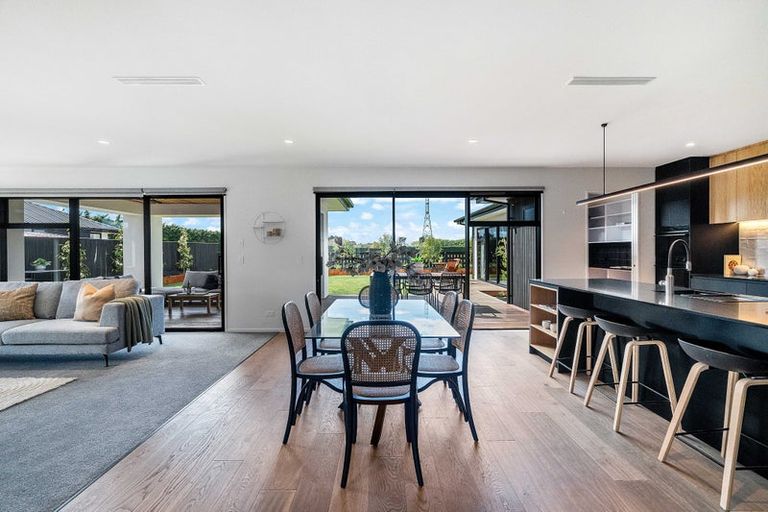 Photo of property in 19 Frank Ernest Crescent, Prebbleton, 7676