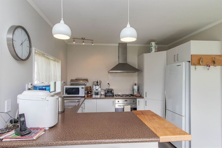 Photo of property in 3 Tariki Road, Tariki, Inglewood, 4390