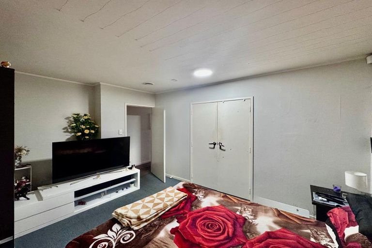 Photo of property in 11c Onslow Road, Papakura, 2110