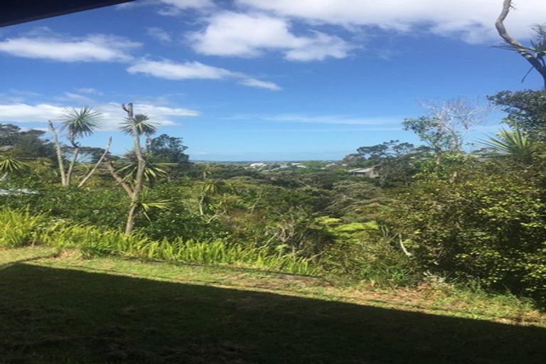 Photo of property in 3 Learmonth Avenue, Birkenhead, Auckland, 0626