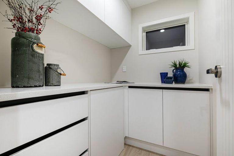 Photo of property in 7 Surf View Crescent, Red Beach, 0932