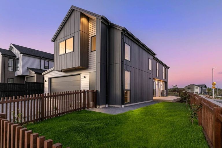 Photo of property in 2 Kauru Lane, Wainui, 0992