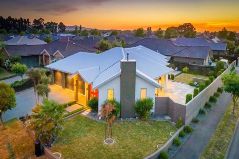 Photo of property in 5 Reka Street, Parklands, Christchurch, 8083