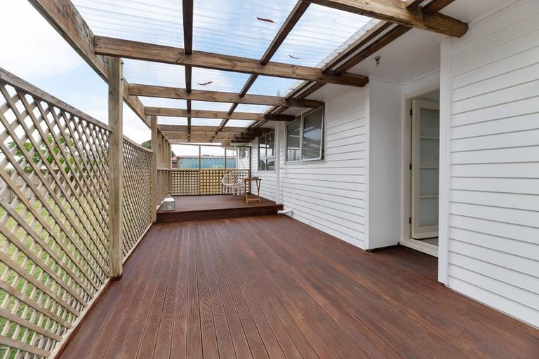 Photo of property in 23 Mandarin Place, Half Moon Bay, Auckland, 2012
