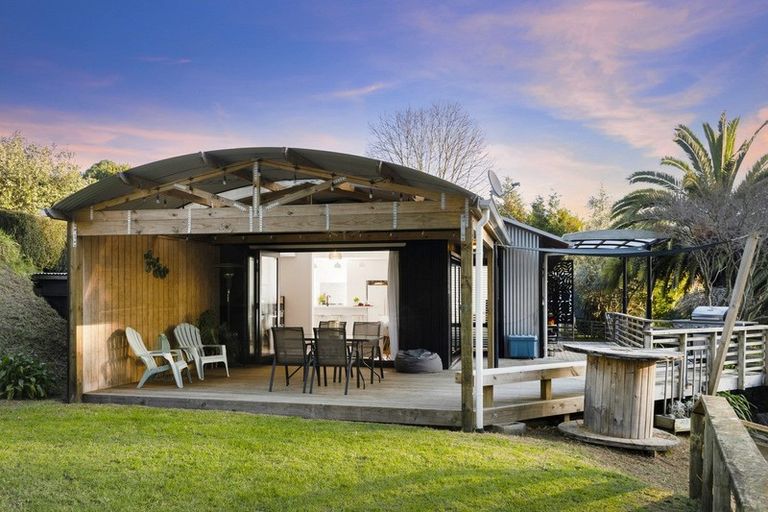 Photo of property in 52 Panorama Drive, Welcome Bay, Tauranga, 3175