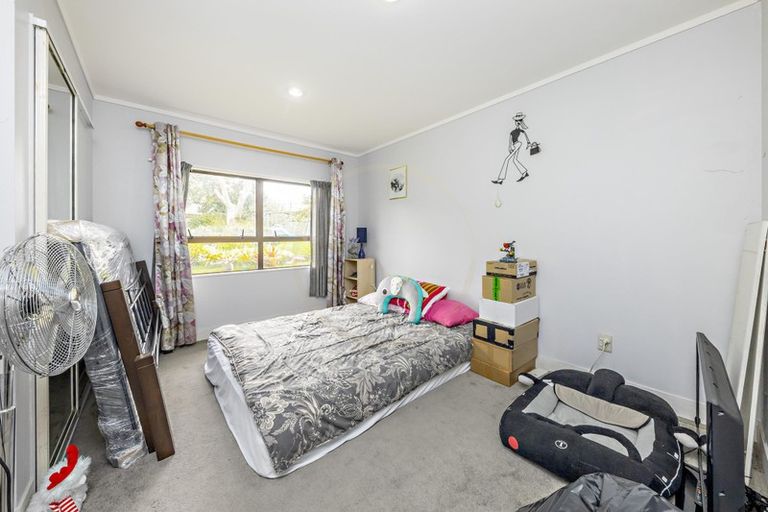 Photo of property in 123 Wattle Farm Road, Wattle Downs, Auckland, 2103