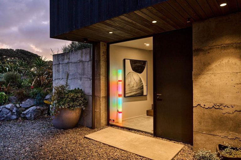 Photo of property in 94 Paetawa Road, Peka Peka, Waikanae, 5391