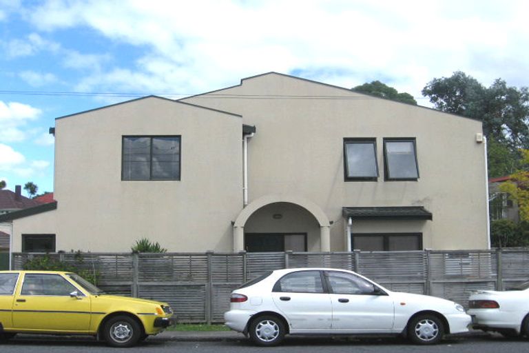 Photo of property in 5/89 Portage Road, New Lynn, Auckland, 0600