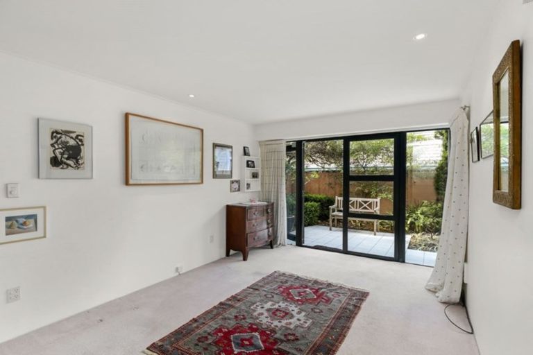 Photo of property in Highwic, 1/32 Hobson Street, Thorndon, Wellington, 6011