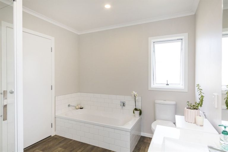 Photo of property in 31 Wescombe Grove, Feilding, 4702