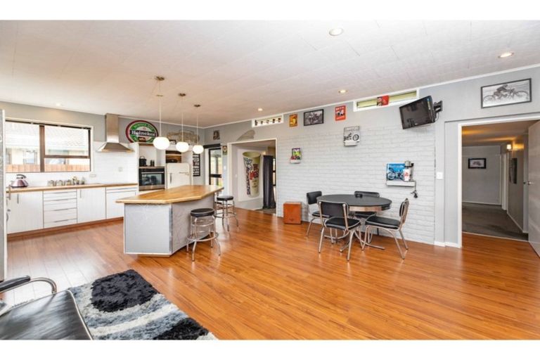 Photo of property in 40 Kowhai Avenue, Rangiora, 7400