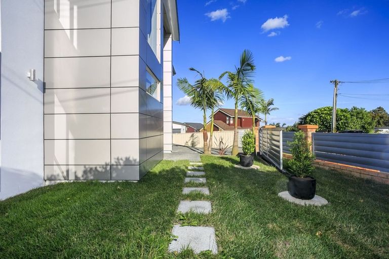 Photo of property in 8 Currey Crescent, Milford, Auckland, 0620