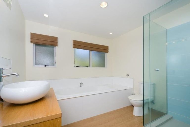 Photo of property in 37a Penzance Road, Mairangi Bay, Auckland, 0630