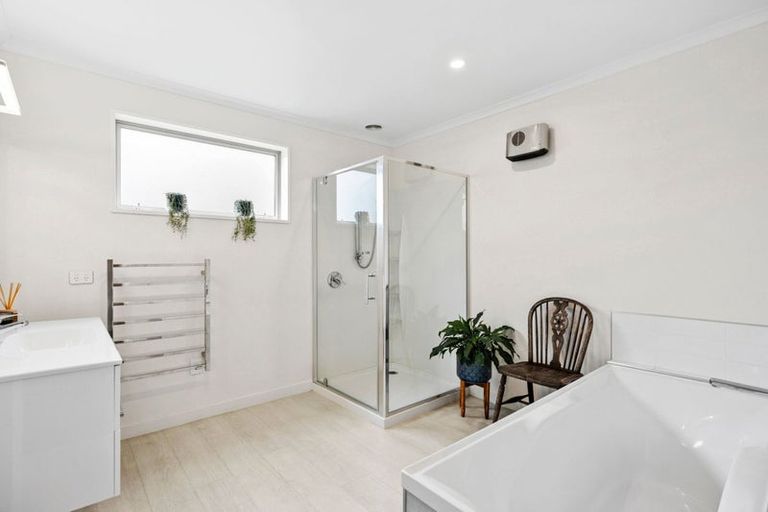 Photo of property in 21 Timsfield Drive, Lake Hawea, 9382