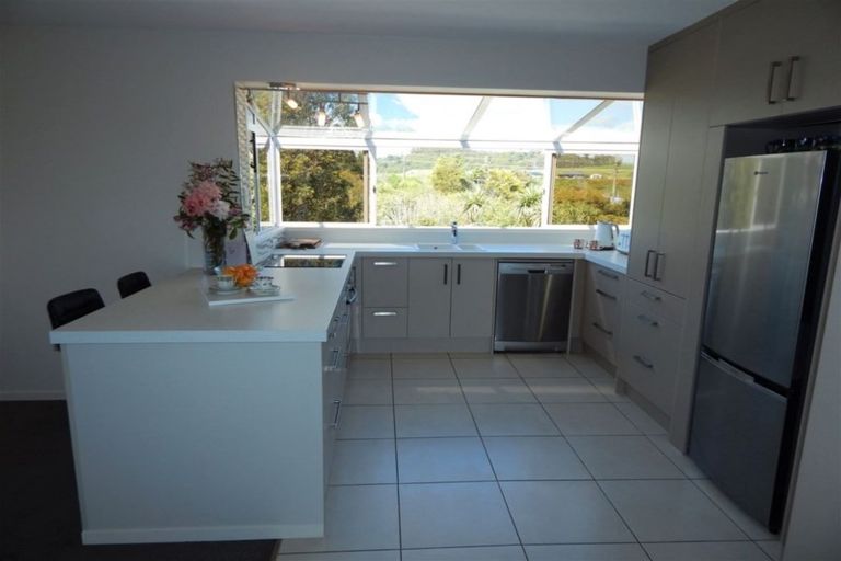 Photo of property in 78 Golf Links Road, Ruatapu, 7883