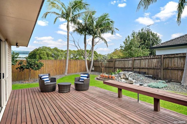 Photo of property in 50 Huntington Drive, Huntington Park, Auckland, 2013