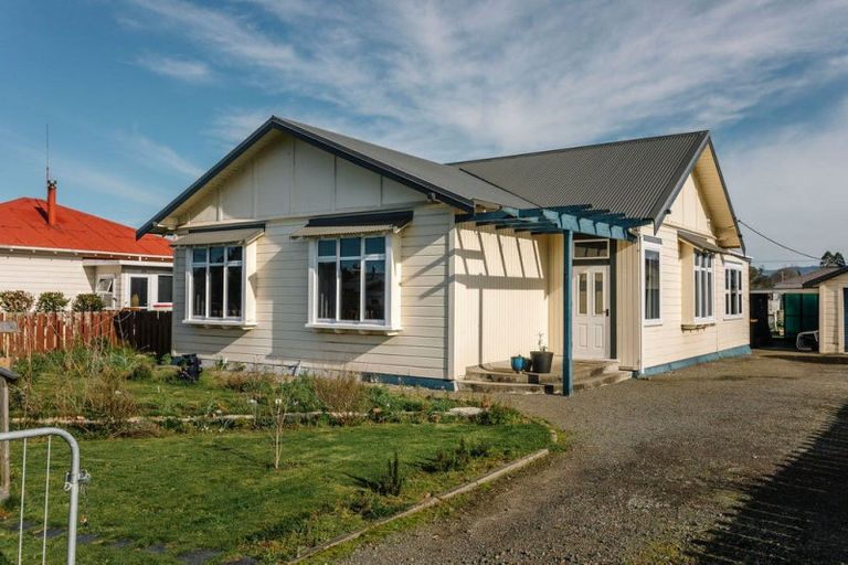 Photo of property in 267 High Street, Dannevirke, 4930