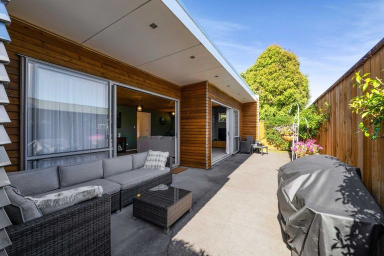 Photo of property in 14a Arawa Street, Welbourn, New Plymouth, 4312