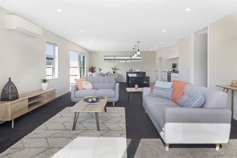 Photo of property in 16 Kingsbridge West, Burwood, Christchurch, 8083