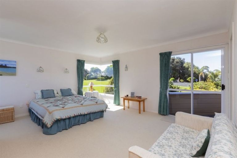 Photo of property in 6 Puriri Place, Sandspit, Warkworth, 0982
