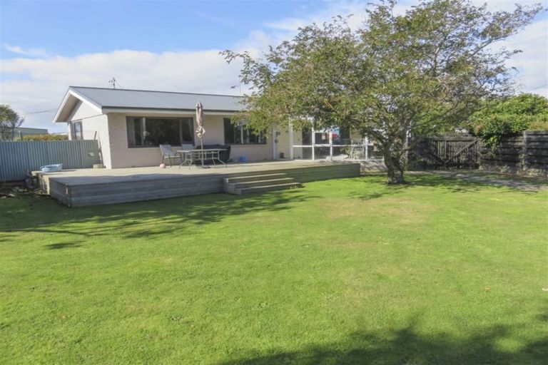Photo of property in 44 Douglas Street, Grasmere, Invercargill, 9810
