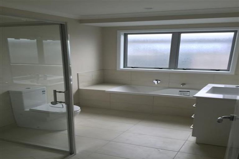 Photo of property in 6 Bridgeman Lane, Mayfair, Hastings, 4122