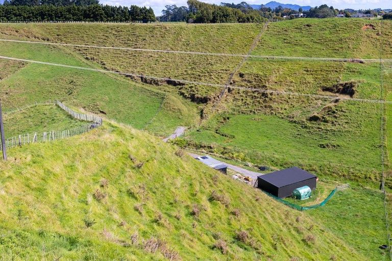 Photo of property in 592 Mangorei Road, Mangorei, New Plymouth, 4371