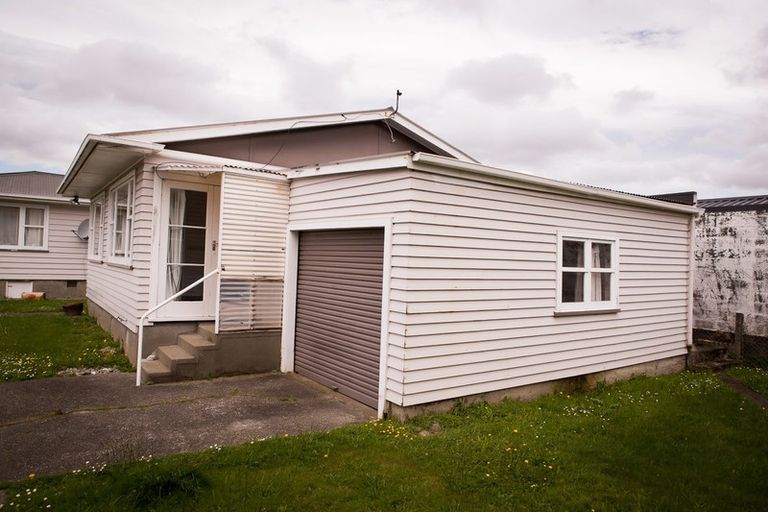 Photo of property in 11a Barsi Grove, Avalon, Lower Hutt, 5011