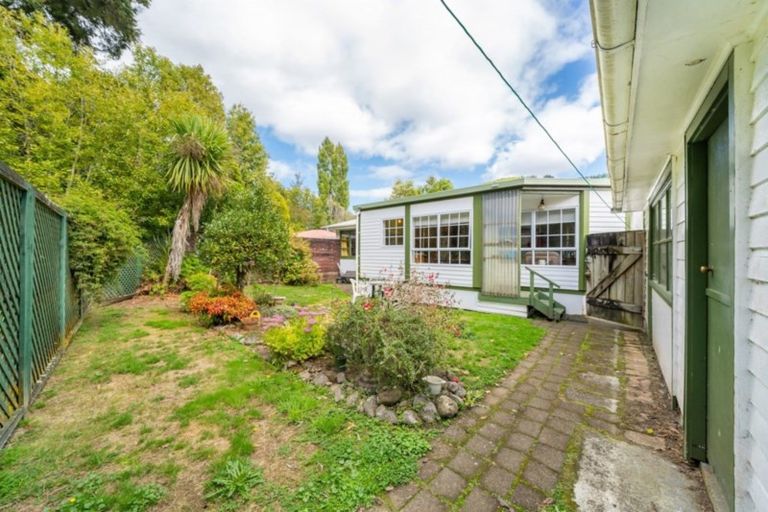 Photo of property in 114 Akatarawa Road, Birchville, Upper Hutt, 5018