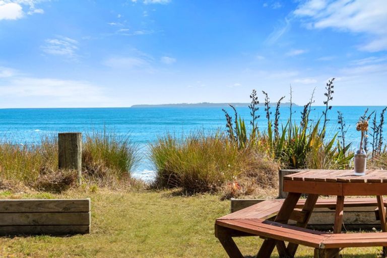 Photo of property in 99 Karewa Parade, Papamoa Beach, Papamoa, 3118