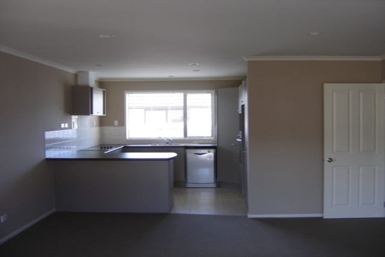 Photo of property in 8 George Deane Place, Greenhithe, Auckland, 0632