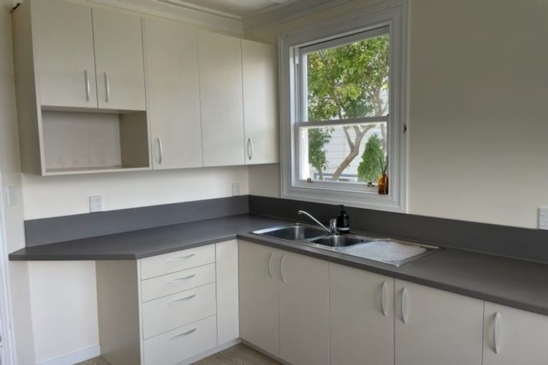 Photo of property in 2/8 Beatrice Road, Remuera, Auckland, 1050