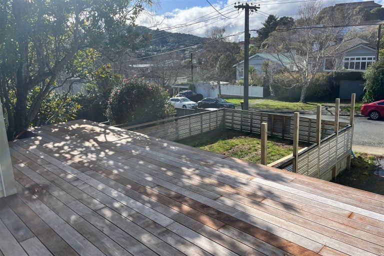 Photo of property in 10 Burrows Avenue, Karori, Wellington, 6012
