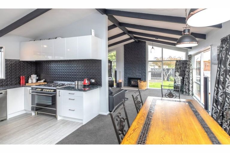 Photo of property in 5 Bayswater Crescent, Bromley, Christchurch, 8062