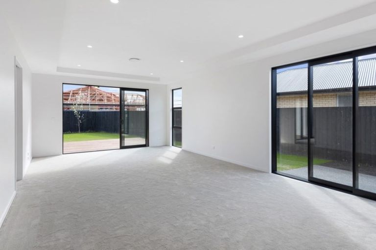 Photo of property in 32 Fearne Drive, Woodend, 7610