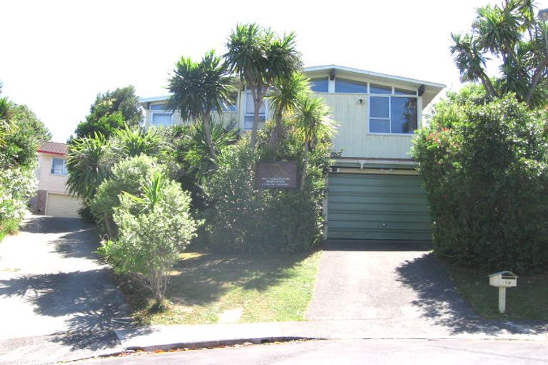 Photo of property in 18 Cunliffe Place, Glenfield, Auckland, 0629